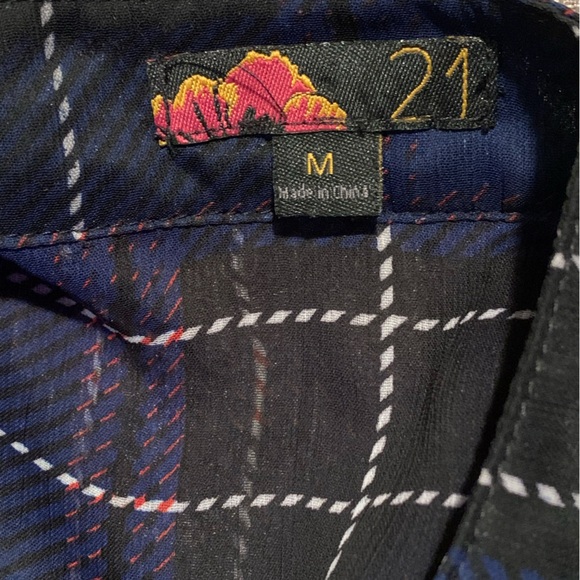 Lot of cute sheer tops sz Med Express blue purple black plaid brown snake print - Picture 14 of 15